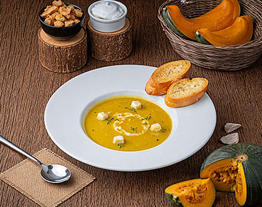 Cream of Pumpkin Soup (ซุปฟักทอง) - Angle 2