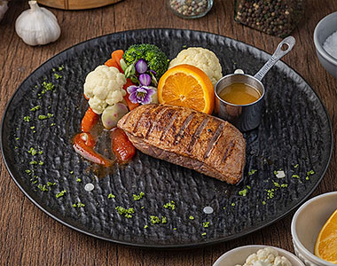 Grilled Duck Breast Dinner (สเต็กอกเป็ด)