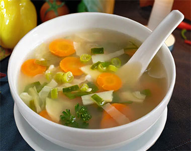 Spring Soup with Vegetables & Chicken (ซุปผักกับไก่่)