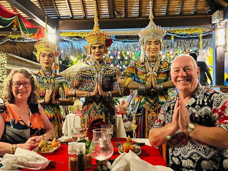 Manora Dancers Photo With Anavana Guest Couple